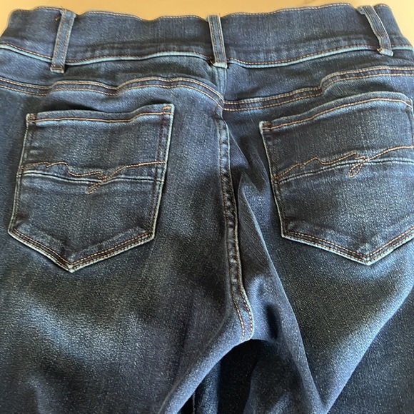 New York & Company Jeans. 12 - Picture 4 of 4